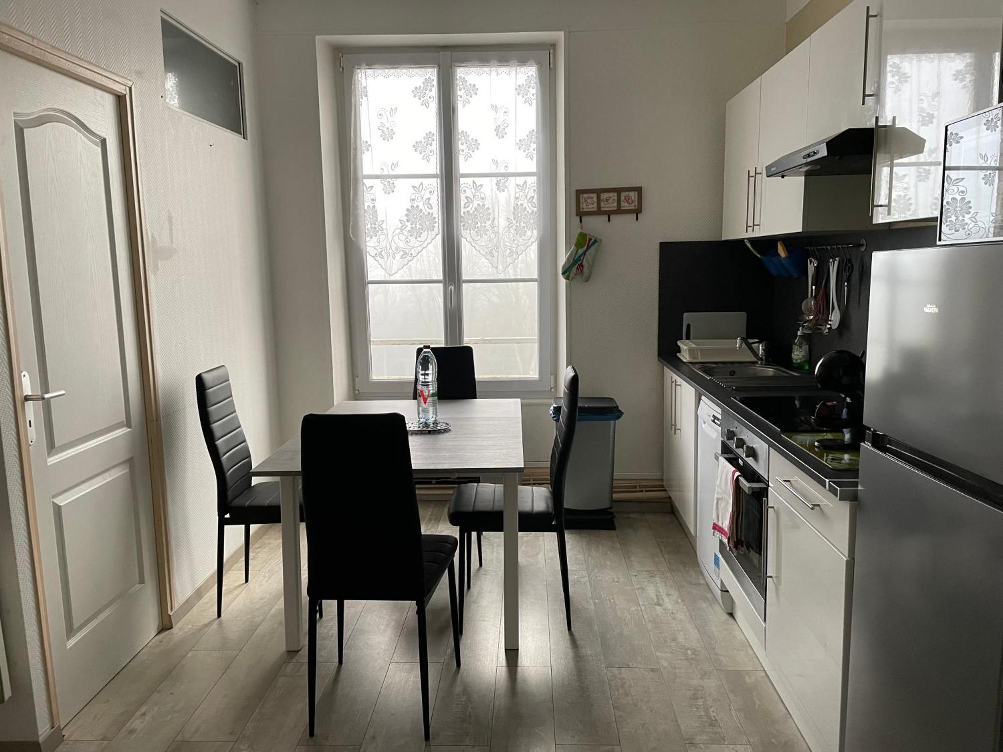 Appart Meuble 45M2 Calme Et Lumineux Au Continental Vittel Exterior photo